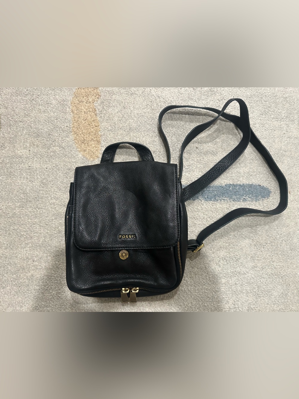 Fossil Black Pebbled Leather Crossbody Bag with Front Pocket